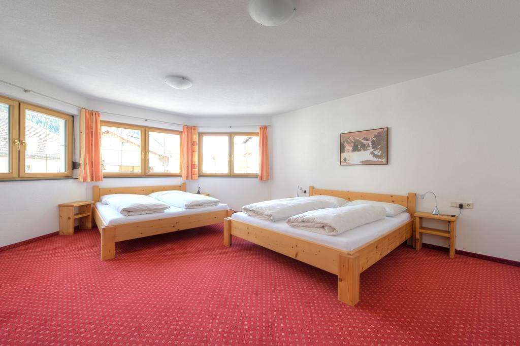 Appartement Strolz Schnann Стая снимка